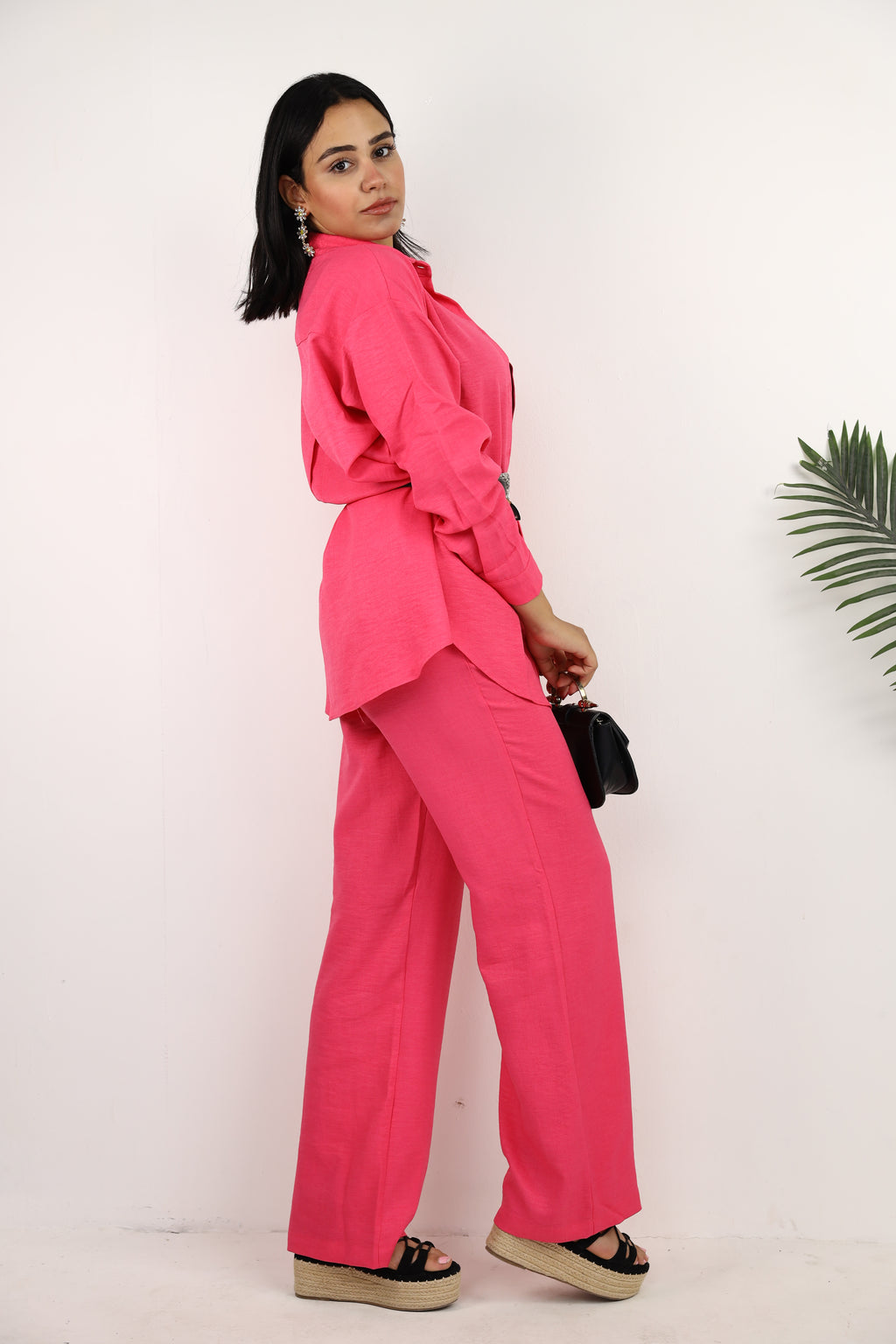 The hot-pink bazic set